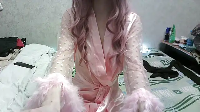 JanetAhHenru online show from April 2026 07:42:02 AM