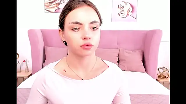 MyEvelin online show from June 2026 05:12:02 AM