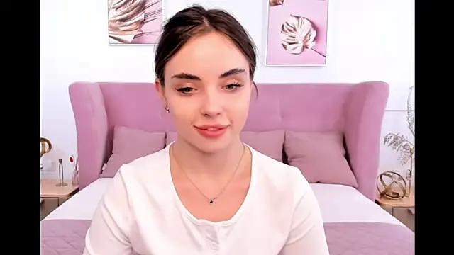 MyEvelin online show from May 2026 05:36:02 AM