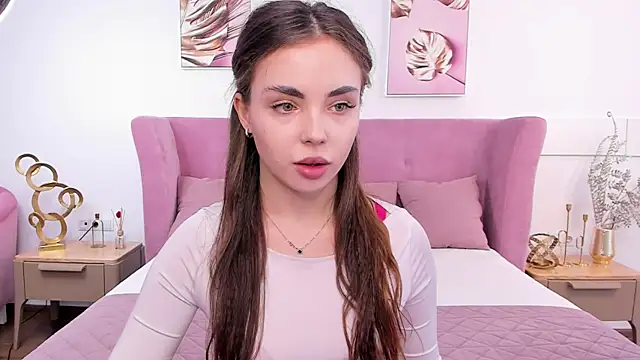 MyEvelin online show from March 2026 09:33:02 AM