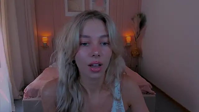 LuluAlis online show from June 2026 01:39:02 PM