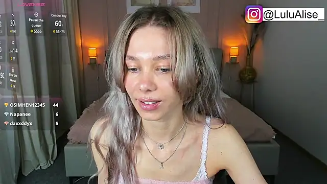 LuluAlis online show from April 2026 01:37:01 PM