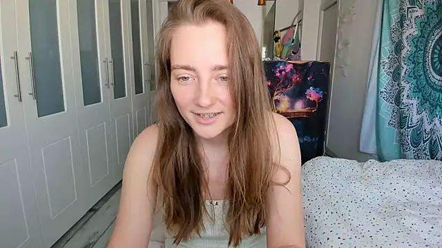 LiaSasha online show from April 2026 02:07:02 PM