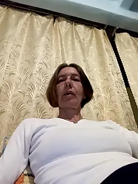 Tania9876 online show from June 2026 07:15:02 PM