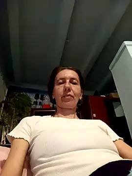 Tania9876 online show from May 2026 06:40:02 PM
