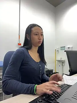 mina harker online show from April 2026 12:20:01 PM