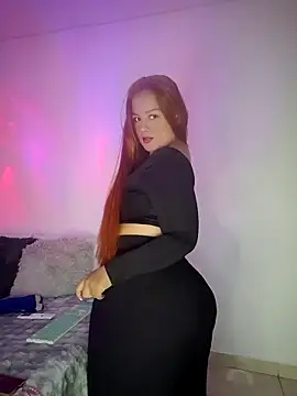 Snapshot of Foxylisaflores chatting on May 2026 01:28:02 PM Foxylisaflores online show from May 2026 01:28:02 PM