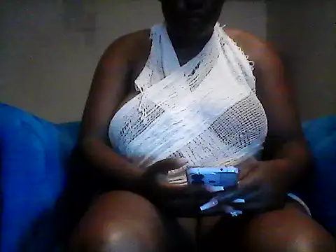 Thickdarkbby online show from March 2026 05:36:01 PM