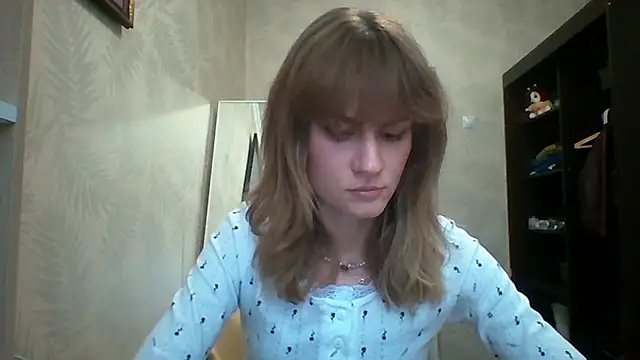 ElenoreHolguin online show from April 2026 01:24:02 PM