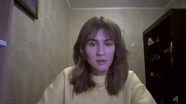 ElenoreHolguin online show from March 2026 06:20:01 PM