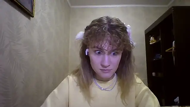 ElenoreHolguin online show from March 2026 03:41:02 PM