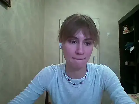 ElenoreHolguin online show from April 2026 02:46:01 PM