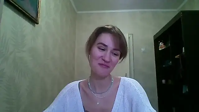 ElenoreHolguin online show from March 2026 01:44:01 PM