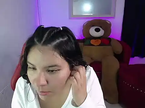 Snapshot of Shopie_hard_m chatting on March 2026 04:03:02 PM Shopie hard m online show from March 2026 04:03:02 PM