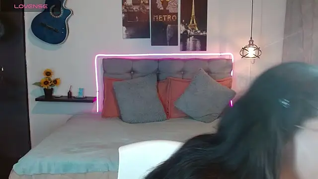 Mylu xx online show from April 2026 01:23:02 PM