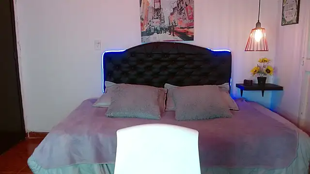 Mylu xx online show from April 2026 01:45:02 PM