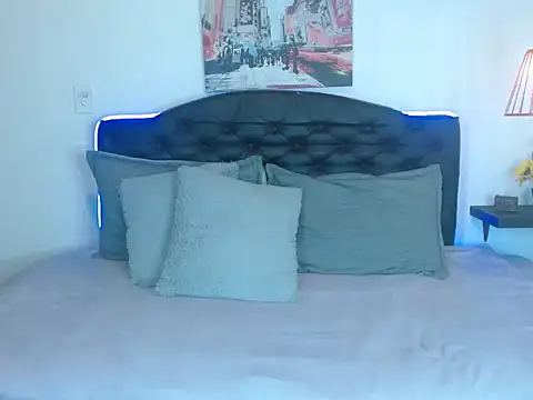 Mylu xx online show from April 2026 07:07:02 PM