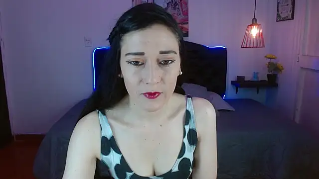 Mylu xx online show from May 2026 01:31:02 PM