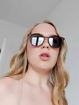 LittleForestELF2 online show from March 2026 09:21:01 AM