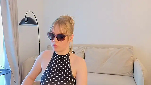 LittleForestELF2 online show from May 2026 08:01:01 AM