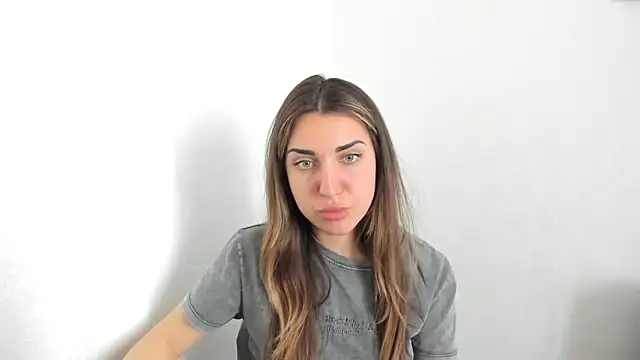 summmmersky1 online show from March 2026 01:51:02 PM