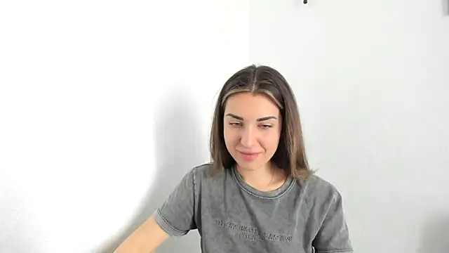 summmmersky1 online show from March 2026 09:22:02 AM