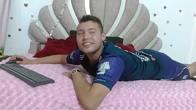 sven fox723 online show from May 2026 01:38:02 PM