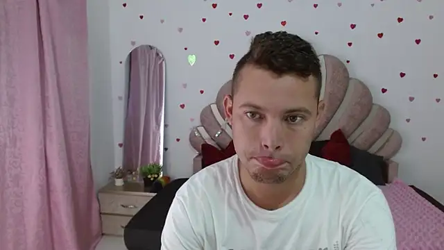 sven fox723 online show from May 2026 01:09:02 PM