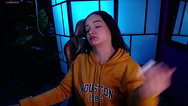 Catalina soul online show from April 2026 12:45:01 PM