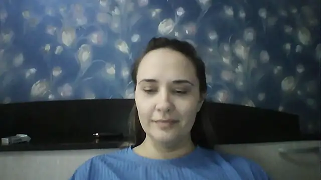 Alisa07qw online show from March 2026 09:44:02 AM