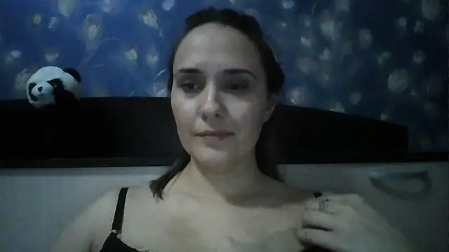 Alisa07qw online show from March 2026 06:07:02 PM