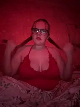 Snapshot of MissMilly050 chatting on April 2026 08:54:01 PM MissMilly050 online show from April 2026 08:54:01 PM
