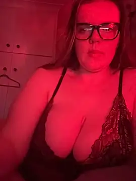 Snapshot of MissMilly050 chatting on June 2026 08:47:01 AM MissMilly050 online show from June 2026 08:47:01 AM