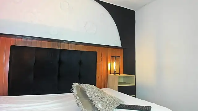 Skinny Mac online show from March 2026 01:12:02 PM
