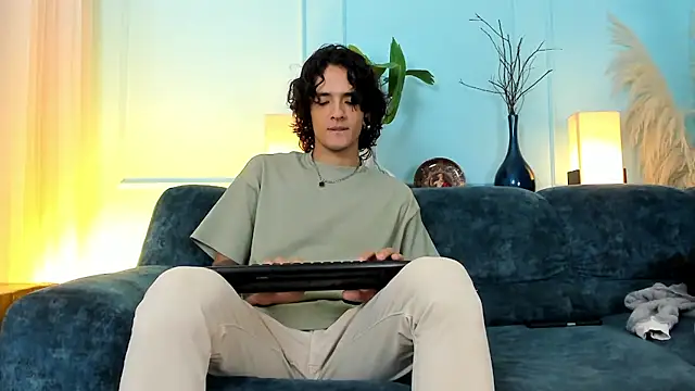 Skinny Mac online show from April 2026 02:30:01 PM