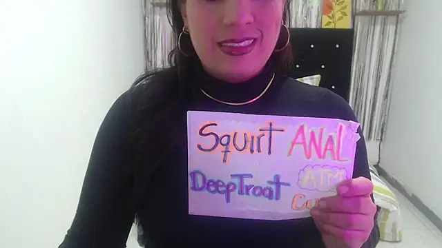 Scarlethorny69 online show from April 2026 01:35:02 PM