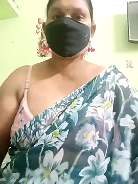 Snapshot of telugutanuja_ chatting on May 2026 06:33:02 PM telugutanuja online show from May 2026 06:33:02 PM