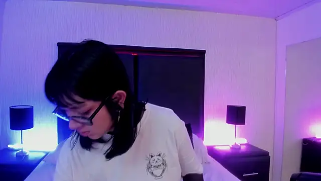 LilithBluum online show from June 2026 01:27:02 PM