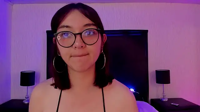 LilithBluum online show from April 2026 12:44:02 PM