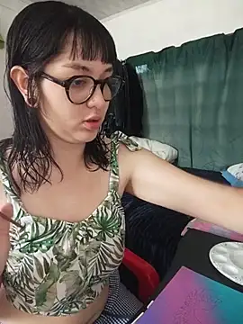 LilithBluum online show from July 2026 05:09:02 PM