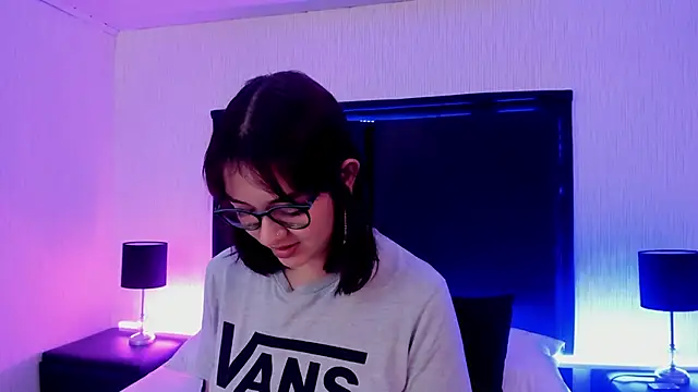 LilithBluum online show from April 2026 11:57:01 AM