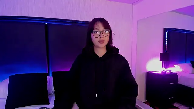 LilithBluum online show from April 2026 11:28:01 AM