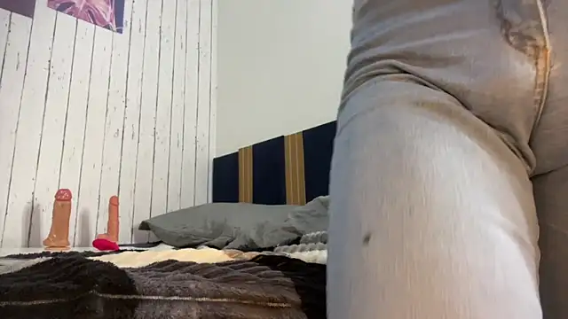 duo squirts online show from April 2026 01:00:01 AM