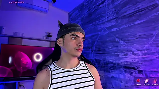 NicoKinggs  online show from April 2026 01:51:01 PM