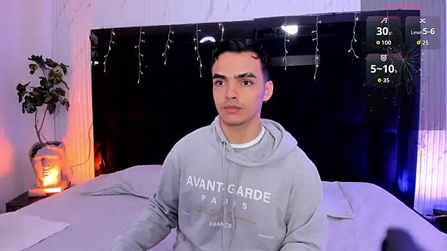 NicoKinggs  online show from March 2026 01:16:01 PM