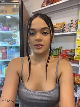 Bella-Ferrer online show from June 2026 06:01:02 PM