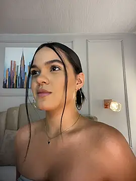 Bella-Ferrer online show from April 2026 06:23:01 PM