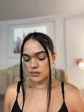 Bella-Ferrer online show from April 2026 06:36:01 PM