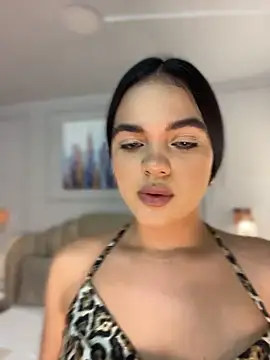 Bella-Ferrer online show from April 2026 07:51:01 PM