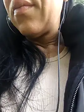 Camillemonroe  online show from April 2026 11:39:01 AM